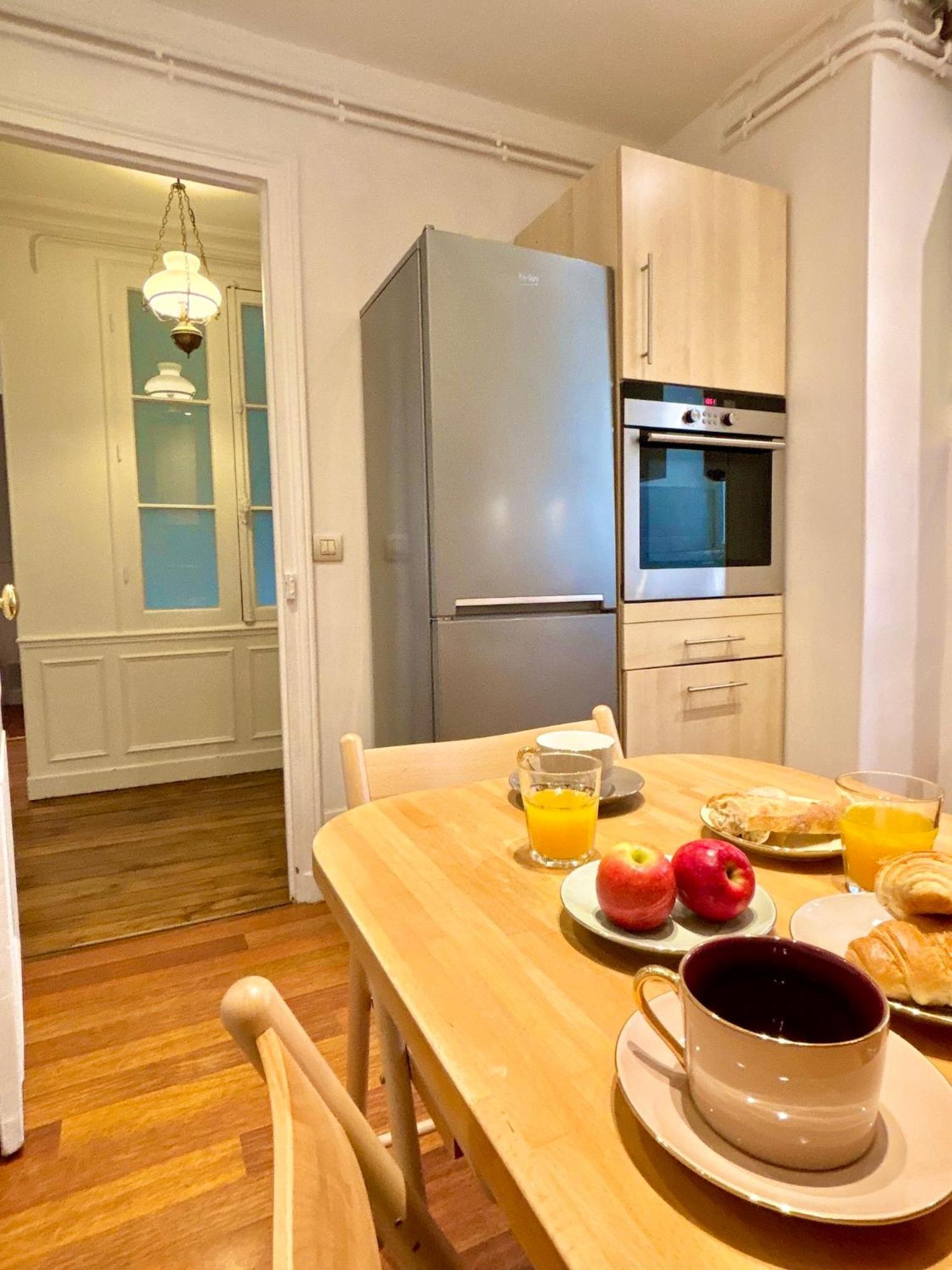 Bosquet Apartment Paris